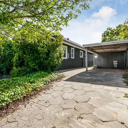 Terttu - 250m From The Sea By Interhome *