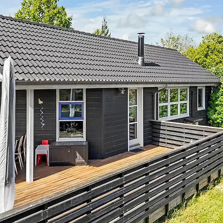 Terttu - 250m From The Sea By Interhome *