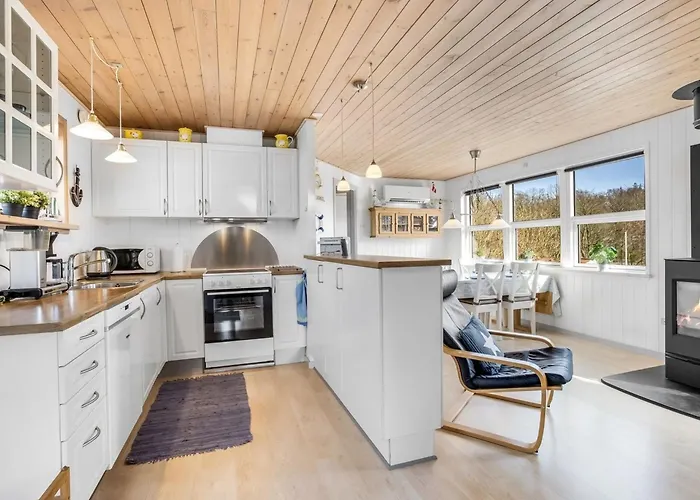 Terttu - 250m From The Sea By Interhome