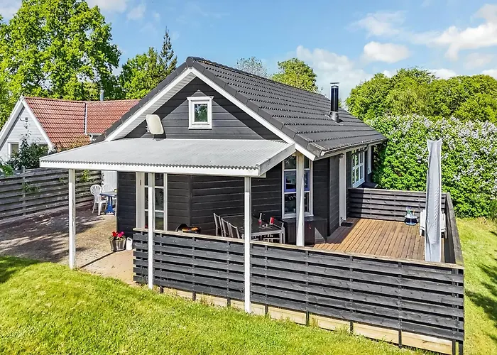 Terttu - 250m From The Sea By Interhome *